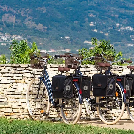 Nocleg ze śniadaniem Cocciu D'amuri 4*